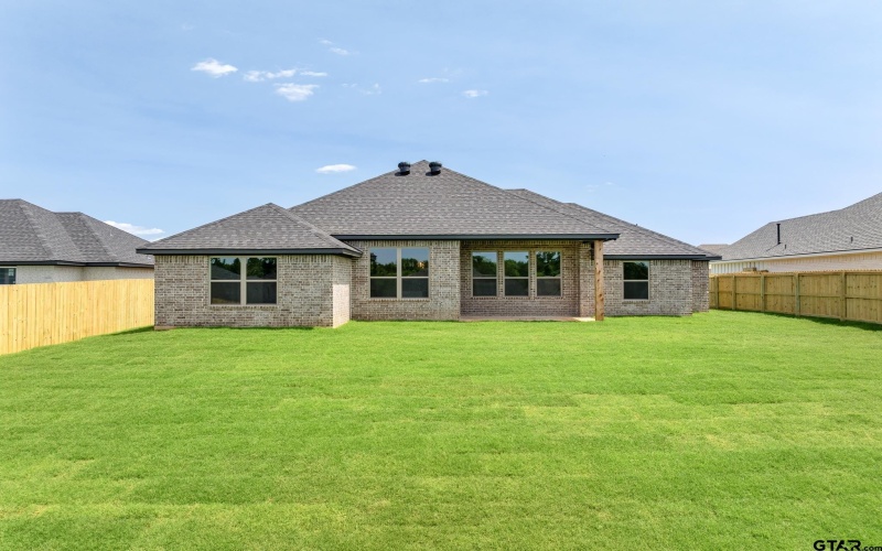420 Mary Circle, Bullard, TX 75757, 4 Bedrooms Bedrooms, ,2 BathroomsBathrooms,Residential,For Sale,420 Mary Circle,25003125