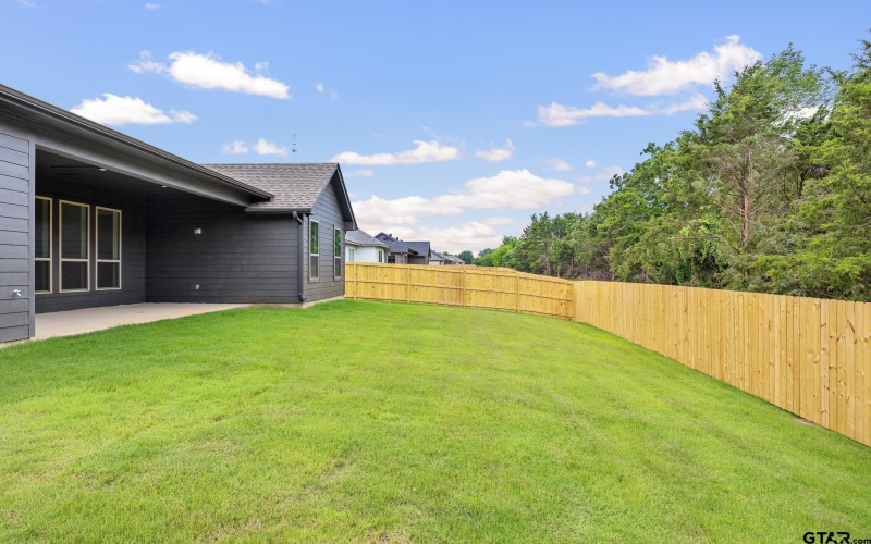 231 August Dr, Bullard, TX 75757, 4 Bedrooms Bedrooms, ,2 BathroomsBathrooms,Residential,For Sale,231 August Dr,25004065