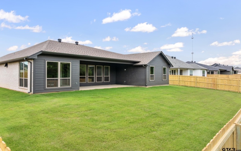 231 August Dr, Bullard, TX 75757, 4 Bedrooms Bedrooms, ,2 BathroomsBathrooms,Residential,For Sale,231 August Dr,25004065