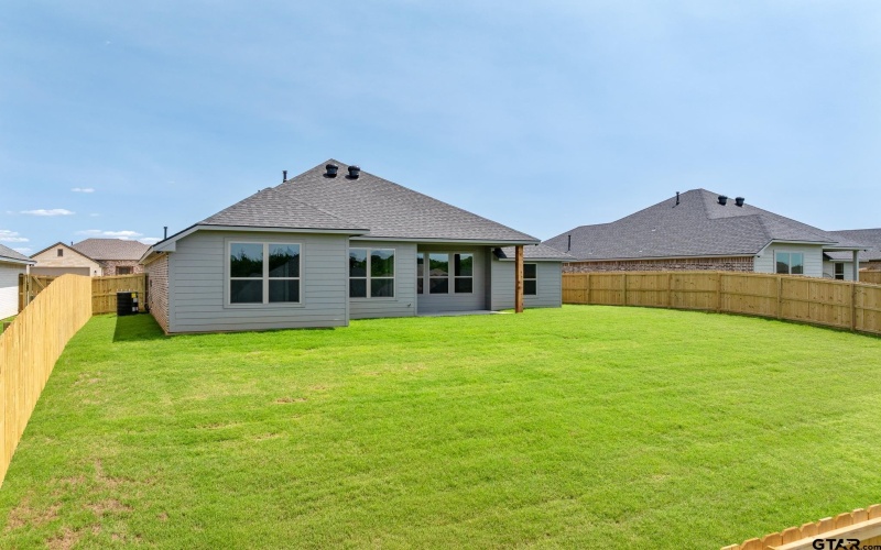 442 Mary Circle, Bullard, TX 75757, 4 Bedrooms Bedrooms, ,2 BathroomsBathrooms,Residential,For Sale,442 Mary Circle,25004798