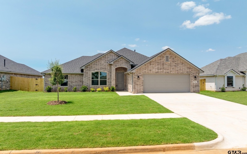 442 Mary Circle, Bullard, TX 75757, 4 Bedrooms Bedrooms, ,2 BathroomsBathrooms,Residential,For Sale,442 Mary Circle,25004798