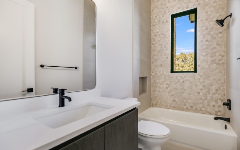 123 Azalea Loop, Horseshoe Bay, TX 78657, 3 Bedrooms Bedrooms, ,3 BathroomsBathrooms,Residential,For Sale,123 Azalea Loop,172604