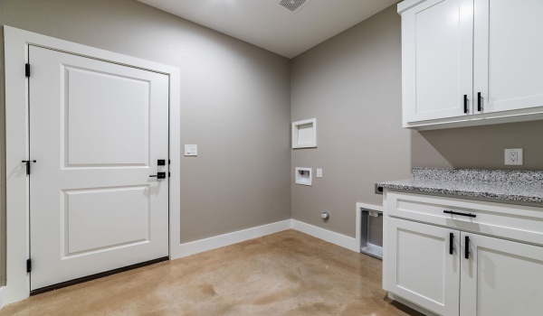215 Oak Grove Parkway, Kingsland, TX 78639, 3 Bedrooms Bedrooms, ,2 BathroomsBathrooms,Residential,For Sale,215 Oak Grove Parkway,170367