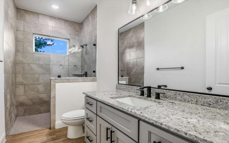 380 Quick Draw, Horseshoe Bay, TX 78657, 3 Bedrooms Bedrooms, ,3 BathroomsBathrooms,Residential,For Sale,380 Quick Draw,171196
