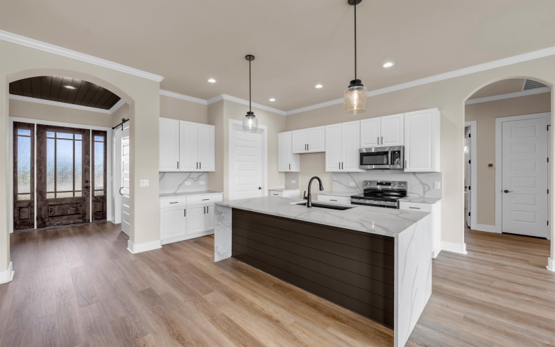 2221 SE Park View Drive #1.25 ACRES, Marble Falls, TX 78654, 5 Bedrooms Bedrooms, ,2 BathroomsBathrooms,Residential,For Sale,2221 SE Park View Drive,173195