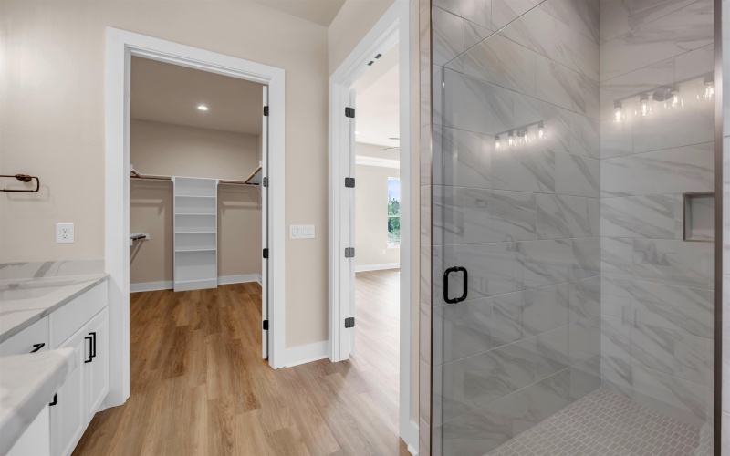 2221 SE Park View Drive #1.25 ACRES, Marble Falls, TX 78654, 5 Bedrooms Bedrooms, ,2 BathroomsBathrooms,Residential,For Sale,2221 SE Park View Drive,173195
