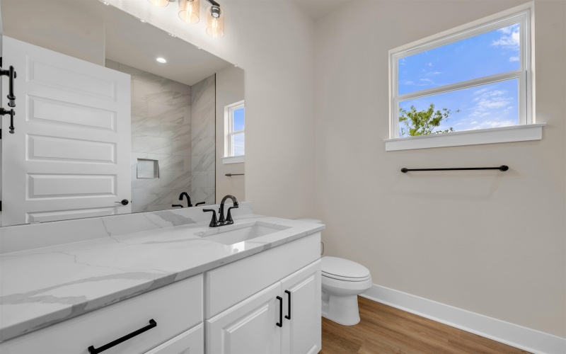 2221 SE Park View Drive #1.25 ACRES, Marble Falls, TX 78654, 5 Bedrooms Bedrooms, ,2 BathroomsBathrooms,Residential,For Sale,2221 SE Park View Drive,173195