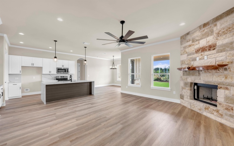 2221 SE Park View Drive #1.25 ACRES, Marble Falls, TX 78654, 5 Bedrooms Bedrooms, ,2 BathroomsBathrooms,Residential,For Sale,2221 SE Park View Drive,173195