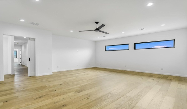 110 Clearwater Drive, Kingsland, TX 78639, 4 Bedrooms Bedrooms, ,5 BathroomsBathrooms,Residential,For Sale,110 Clearwater Drive,173286