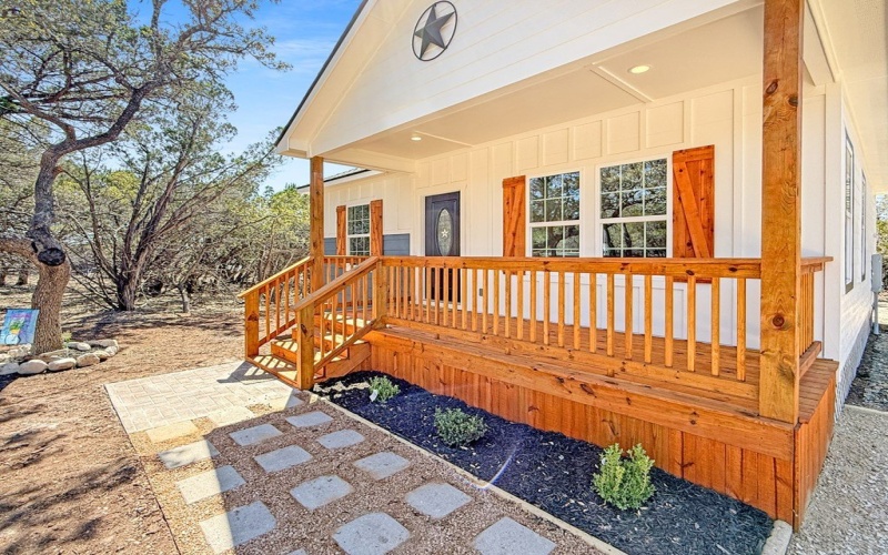 660 Skyline Dr, Bandera, TX 78003, 2 Bedrooms Bedrooms, ,2 BathroomsBathrooms,Residential,For Sale,660 Skyline Dr,118496