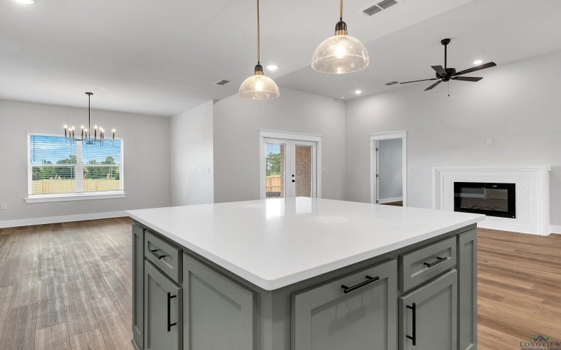 1513 Wellington Lane, Longview, TX 75605, 3 Habitaciones Habitaciones , ,2 BañosBaños,Residential,En Venta,1513 Wellington Lane,20253277