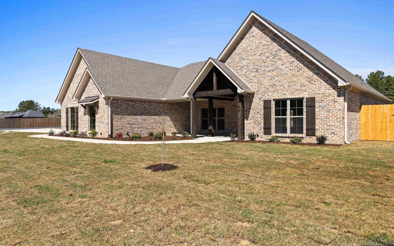 169 Andres Ln, Kilgore, TX 75662, 4 Bedrooms Bedrooms, ,2 BathroomsBathrooms,Residential,For Sale,169 Andres Ln,20251412