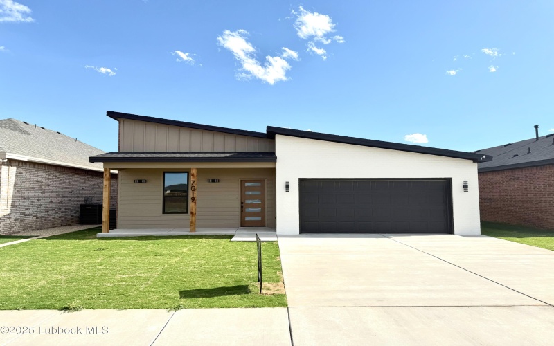 7019 18th Place, Lubbock, TX 79416, 4 Habitaciones Habitaciones , ,2 BañosBaños,Residential,En Venta,7019 18th Place,202553893