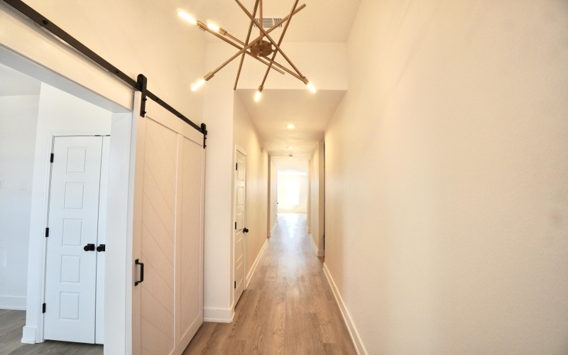 7019 18th Place, Lubbock, TX 79416, 4 Habitaciones Habitaciones , ,2 BañosBaños,Residential,En Venta,7019 18th Place,202553893