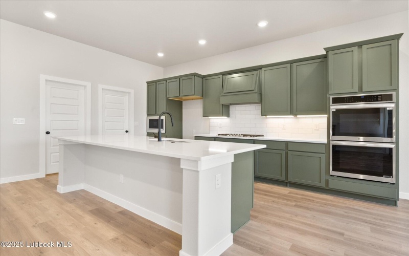 2908 Ranch Avenue, Wolfforth, TX 79382, 4 Bedrooms Bedrooms, ,3 BathroomsBathrooms,Residential,For Sale,2908 Ranch Avenue,202554511