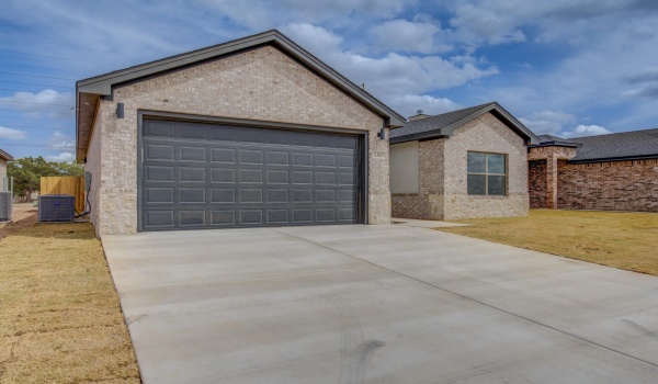 1307 Quincy Avenue, Lubbock, TX 79416, 3 Bedrooms Bedrooms, ,2 BathroomsBathrooms,Residential,For Sale,1307 Quincy Avenue,202554536
