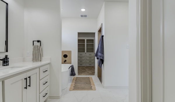 1309 Quincy Avenue, Lubbock, TX 79416, 3 Bedrooms Bedrooms, ,2 BathroomsBathrooms,Residential,For Sale,1309 Quincy Avenue,202554537