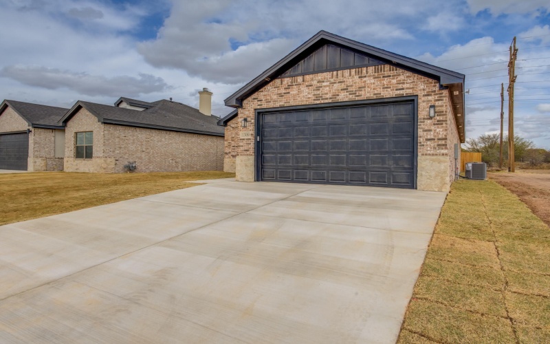 1309 Quincy Avenue, Lubbock, TX 79416, 3 Bedrooms Bedrooms, ,2 BathroomsBathrooms,Residential,For Sale,1309 Quincy Avenue,202554537