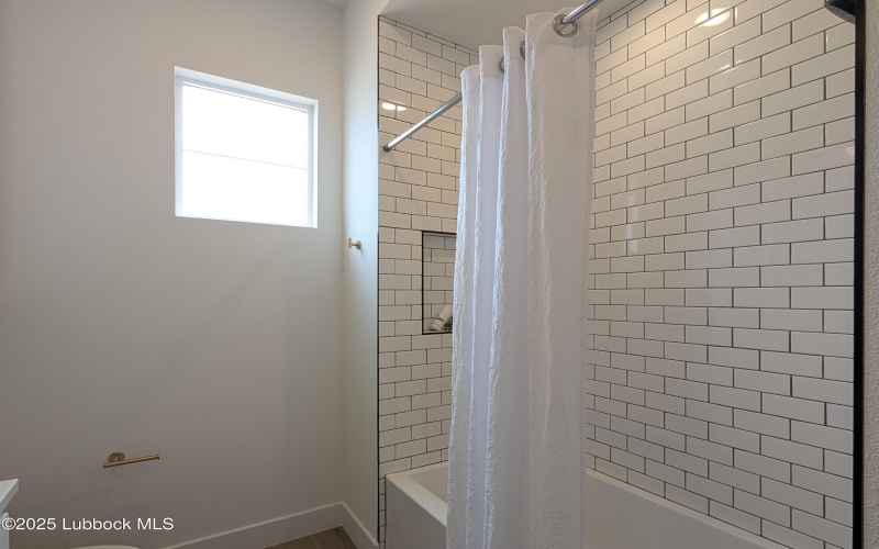 3817 128th Street, Lubbock, TX 79423, 3 Bedrooms Bedrooms, ,2 BathroomsBathrooms,Residential,For Sale,3817 128th Street,202554583