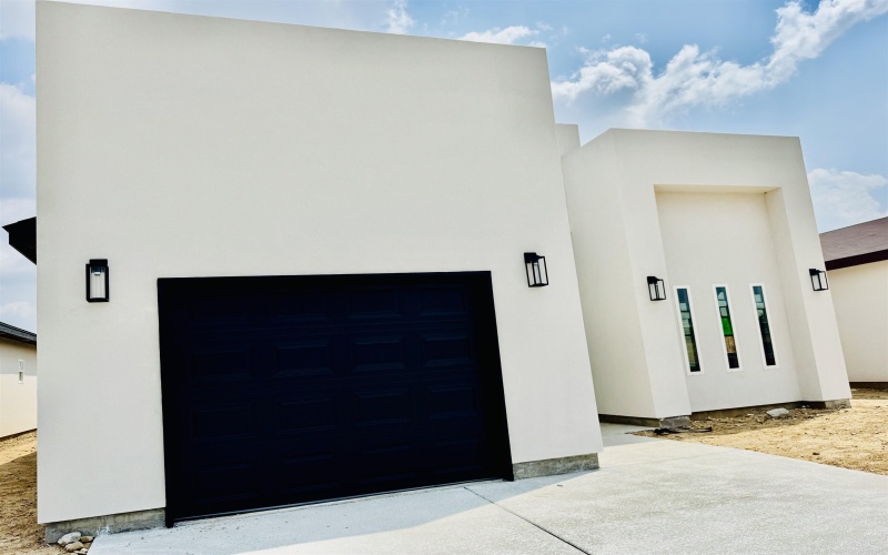 209 Lusitano Dr., Laredo, TX 78046, 3 Bedrooms Bedrooms, ,2 BathroomsBathrooms,Residential,For Sale,209 Lusitano Dr.,20252028
