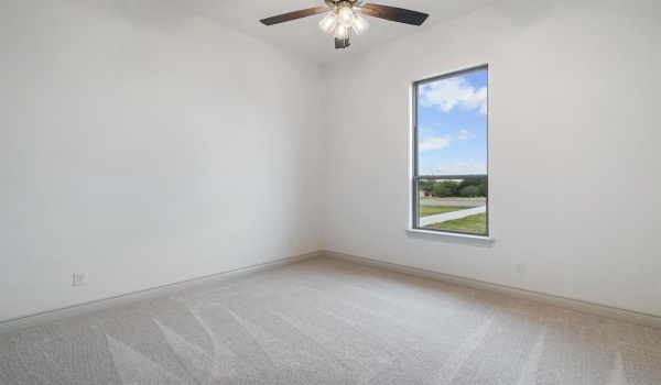 209 Coalson Crossing, Azle, TX 76020, 5 Bedrooms Bedrooms, ,3 BathroomsBathrooms,Residential,For Sale,209 Coalson Crossing,20724941