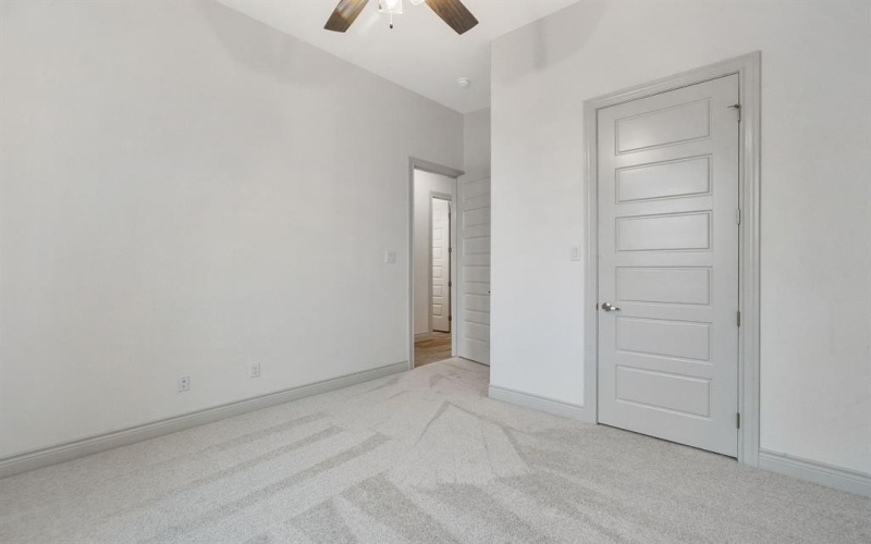 209 Coalson Crossing, Azle, TX 76020, 5 Bedrooms Bedrooms, ,3 BathroomsBathrooms,Residential,For Sale,209 Coalson Crossing,20724941