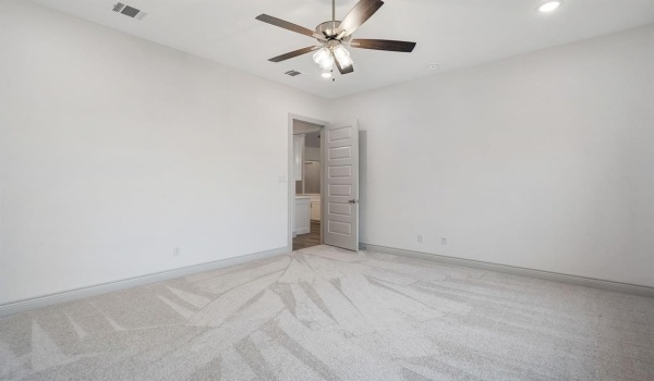 209 Coalson Crossing, Azle, TX 76020, 5 Bedrooms Bedrooms, ,3 BathroomsBathrooms,Residential,For Sale,209 Coalson Crossing,20724941