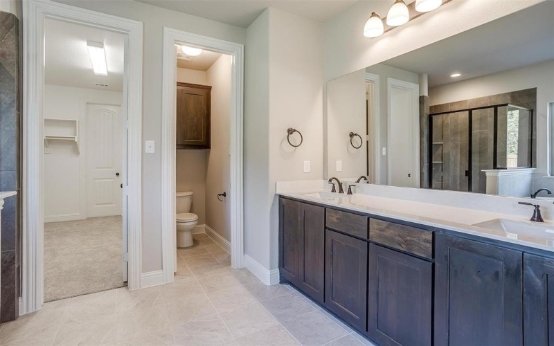 5201 Rutherford Drive, Midlothian, TX 76065, 4 Habitaciones Habitaciones , ,3 BañosBaños,Residential,En Venta,5201 Rutherford Drive,20726564