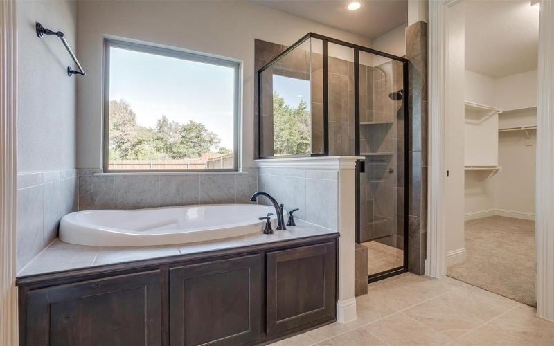 5201 Rutherford Drive, Midlothian, TX 76065, 4 Habitaciones Habitaciones , ,3 BañosBaños,Residential,En Venta,5201 Rutherford Drive,20726564