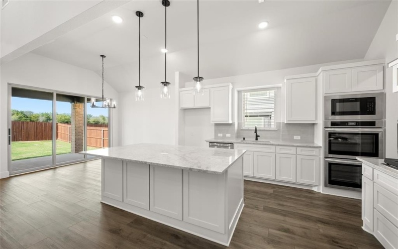 1825 River Hills Court, Midlothian, TX 76065, 5 Habitaciones Habitaciones , ,5 BañosBaños,Residential,En Venta,1825 River Hills Court,20726795