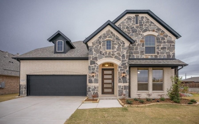 127 Winterwood Drive, Lavon, TX 75166, 4 Habitaciones Habitaciones , ,3 BañosBaños,Residential,En Venta,127 Winterwood Drive,20727474