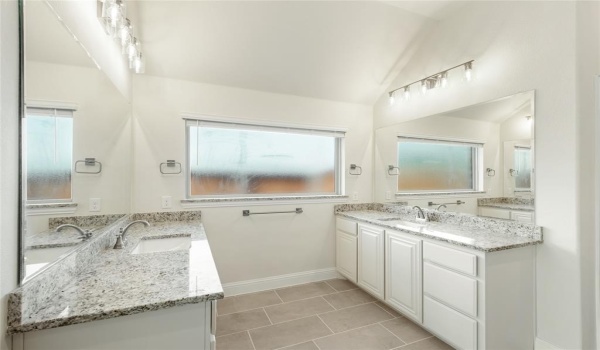 3004 Autumn Glen Drive, Melissa, TX 75454, 4 Bedrooms Bedrooms, ,3 BathroomsBathrooms,Residential,For Sale,3004 Autumn Glen Drive,20727792