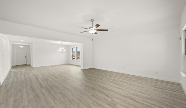 805 Topaz Trail, Azle, TX 76020, 4 Bedrooms Bedrooms, ,3 BathroomsBathrooms,Residential,For Sale,805 Topaz Trail,20728764
