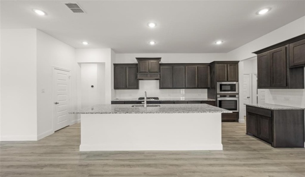 805 Topaz Trail, Azle, TX 76020, 4 Bedrooms Bedrooms, ,3 BathroomsBathrooms,Residential,For Sale,805 Topaz Trail,20728764
