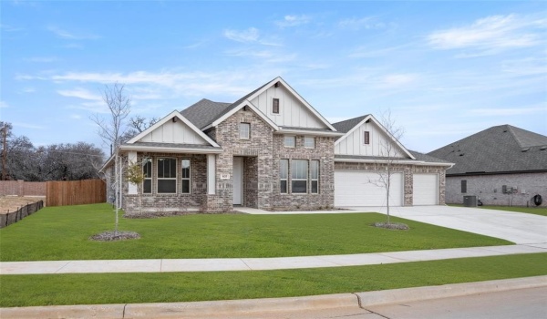 805 Topaz Trail, Azle, TX 76020, 4 Bedrooms Bedrooms, ,3 BathroomsBathrooms,Residential,For Sale,805 Topaz Trail,20728764