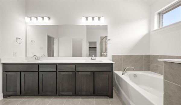 805 Topaz Trail, Azle, TX 76020, 4 Bedrooms Bedrooms, ,3 BathroomsBathrooms,Residential,For Sale,805 Topaz Trail,20728764