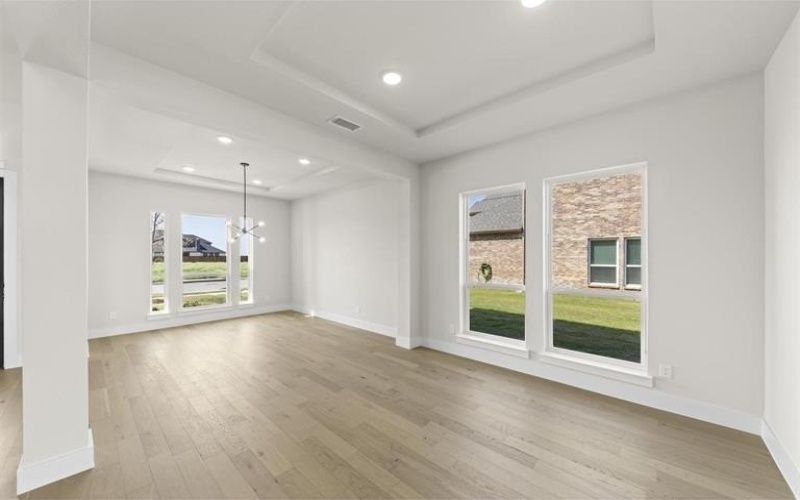 9709 Palermo Drive, Mesquite, TX 75126, 5 Bedrooms Bedrooms, ,5 BathroomsBathrooms,Residential,For Sale,9709 Palermo Drive,20729428