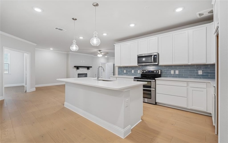 651 N Watters Road #4300, Allen, TX 75013, 3 Habitaciones Habitaciones , ,2 BañosBaños,Residential,En Venta,651 N Watters Road,20729471