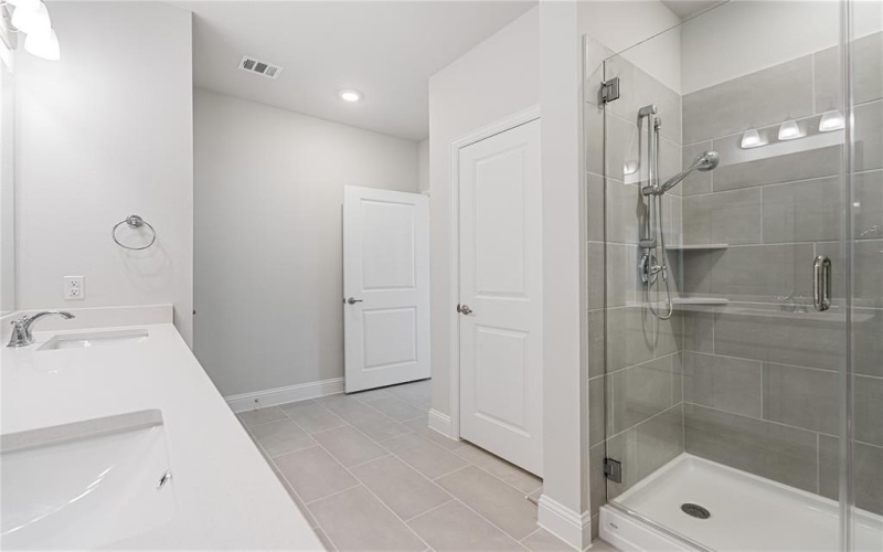 651 N Watters Road #4300, Allen, TX 75013, 3 Habitaciones Habitaciones , ,2 BañosBaños,Residential,En Venta,651 N Watters Road,20729471