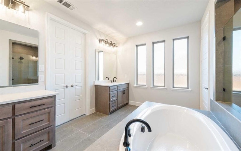 4225 Tower Bluff Road, Midlothian, TX 76065, 5 Habitaciones Habitaciones , ,5 BañosBaños,Residential,En Venta,4225 Tower Bluff Road,20730058