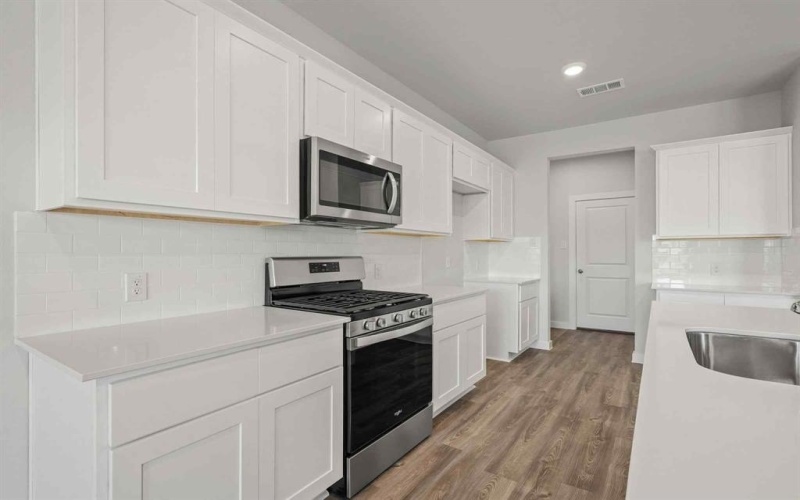 689 Scarlett Street, Forney, TX 75126, 4 Bedrooms Bedrooms, ,3 BathroomsBathrooms,Residential,For Sale,689 Scarlett Street,20730261