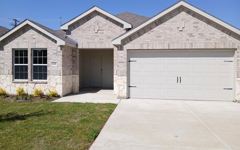 108 Labein Avenue, Greenville, TX 75402, 3 Bedrooms Bedrooms, ,2 BathroomsBathrooms,Residential,For Sale,108 Labein Avenue,20731066