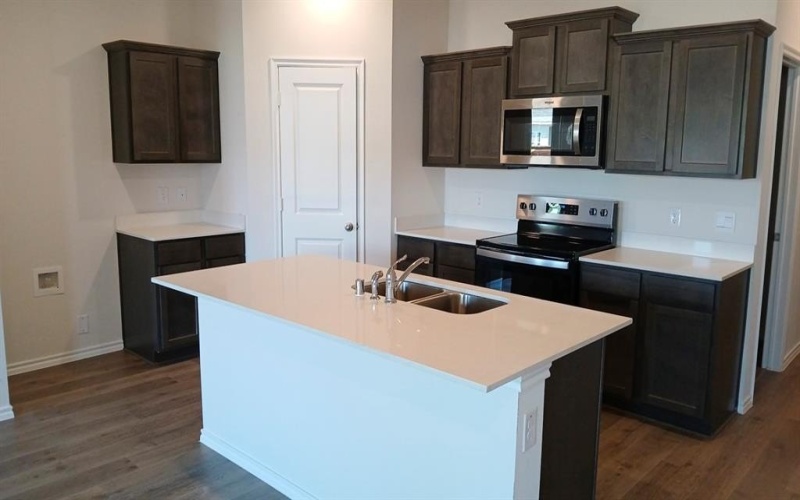 108 Labein Avenue, Greenville, TX 75402, 3 Bedrooms Bedrooms, ,2 BathroomsBathrooms,Residential,For Sale,108 Labein Avenue,20731066