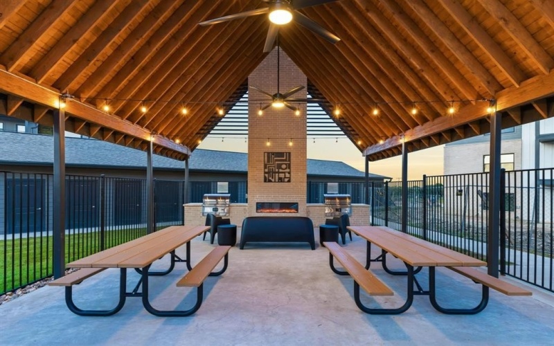901 S FM 1417 #E302, Sherman, TX 75092, 2 Bedrooms Bedrooms, ,2 BathroomsBathrooms,Residential Lease,For Rent,901 S FM 1417,20736333