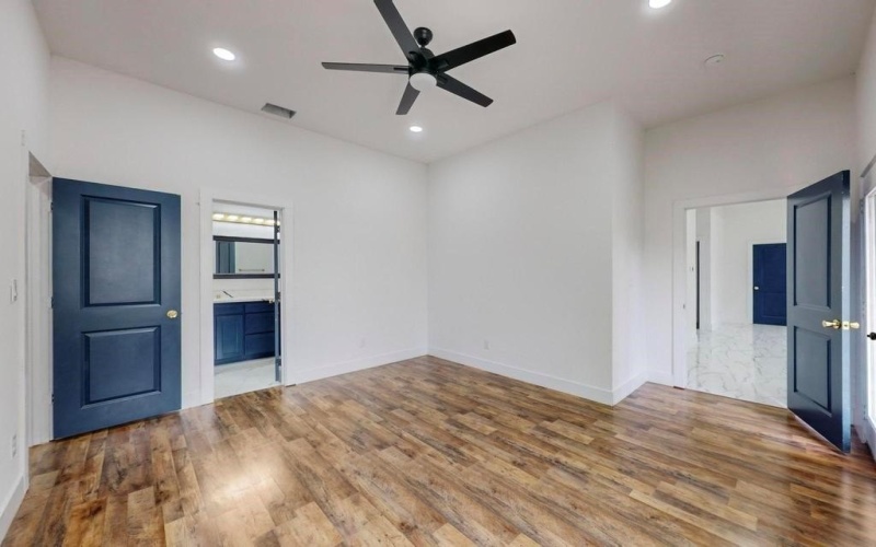 4316 Penrod Avenue, Cockrell Hill, TX 75211, 3 Bedrooms Bedrooms, ,2 BathroomsBathrooms,Residential,For Sale,4316 Penrod Avenue,20748299