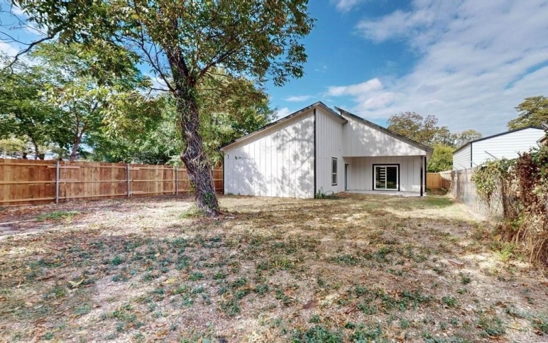 4316 Penrod Avenue, Cockrell Hill, TX 75211, 3 Bedrooms Bedrooms, ,2 BathroomsBathrooms,Residential,For Sale,4316 Penrod Avenue,20748299