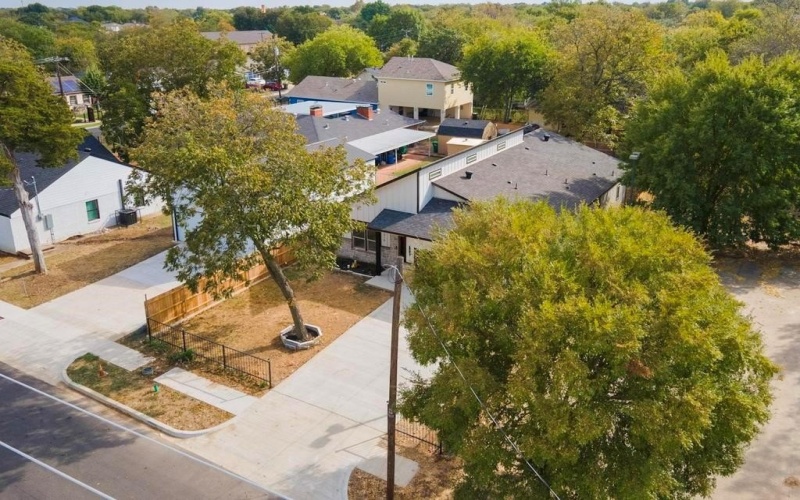 4316 Penrod Avenue, Cockrell Hill, TX 75211, 3 Bedrooms Bedrooms, ,2 BathroomsBathrooms,Residential,For Sale,4316 Penrod Avenue,20748299
