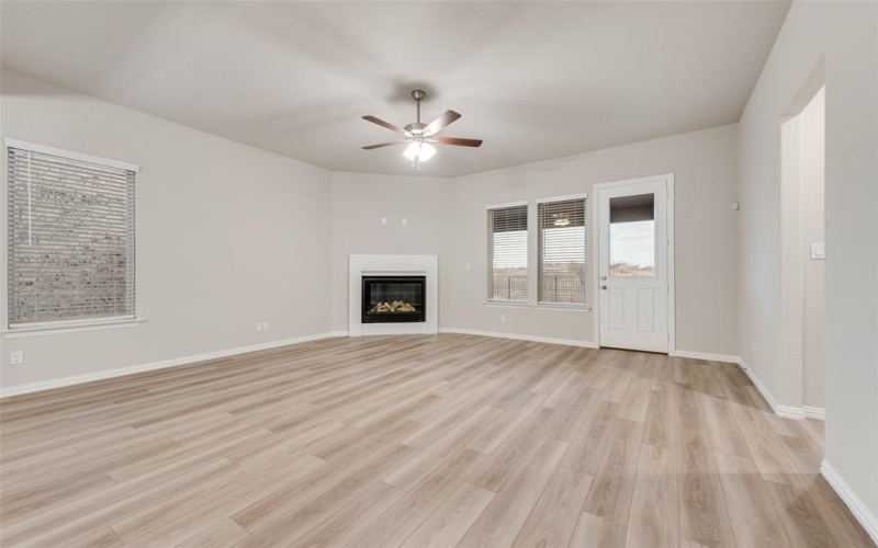 15116 Devonne Drive, Aledo, TX 76008, 3 Bedrooms Bedrooms, ,2 BathroomsBathrooms,Residential,For Sale,15116 Devonne Drive,20737205