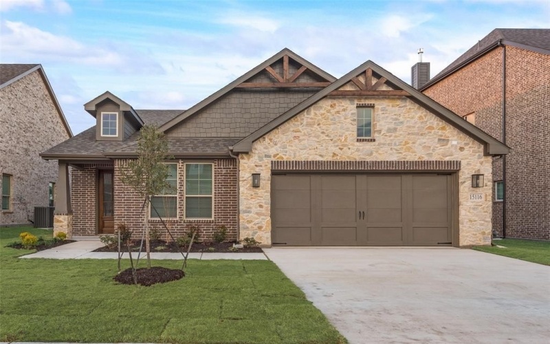 15116 Devonne Drive, Aledo, TX 76008, 3 Bedrooms Bedrooms, ,2 BathroomsBathrooms,Residential,For Sale,15116 Devonne Drive,20737205
