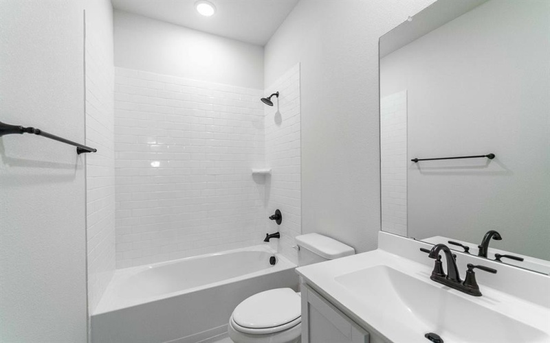 2408 Hollyhill Way, Sherman, TX 75092, 3 Bedrooms Bedrooms, ,2 BathroomsBathrooms,Residential,For Sale,2408 Hollyhill Way,20737259